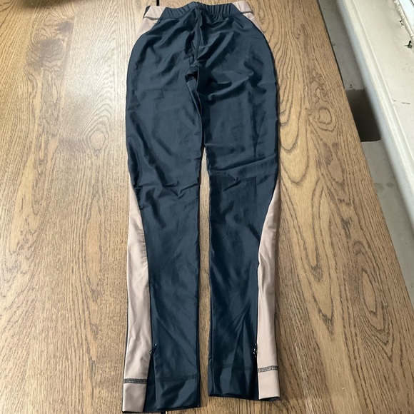 GANNI Leggings In Black - Picture 3 of 3